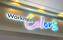 バッグに付けられる！【ワークマン】今欲しい「サングラス」2選。機動力もコスパも最強の夏準備！