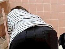 『犬は飼い主に似るって本当なんだ』お風呂のお湯はりをしていたら、大型犬がきて…人間すぎる光景に4万いいね「偉い子」「幸せな光景」と絶賛