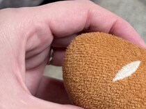 犬の飼い主が会社に出勤→カバンの中を覗いてみたら…今すぐ早退したくなる『ハプニング』に11万いいね「俺が上司なら速攻帰宅させる」と大反響