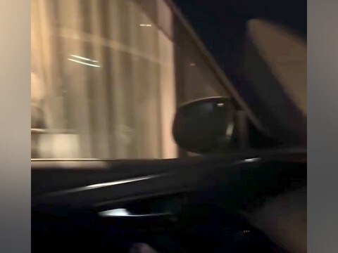 『車に乗ったら左を向いてはいけない理由』出かけようとした時、窓際を見たら…帰りたくなる『まさかの光景』が32万再生「辛すぎｗ」「ツボった」