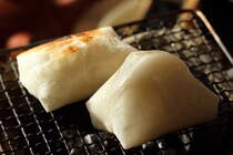 犬に『おもち』を与えても大丈夫？デメリットや誤食した場合の危険な症状まで