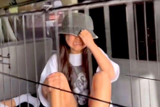 『子犬を見学するだけ』と思っている女の子→サプライズで『今日から家族だよ』と伝えた結果…感動的な光景に反響「心が綺麗」「幸せいっぱい」