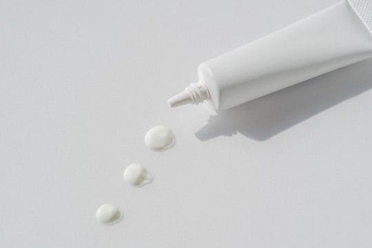 犬用の『日焼け止め』って売ってる？愛犬にも対策してあげるべきなの？