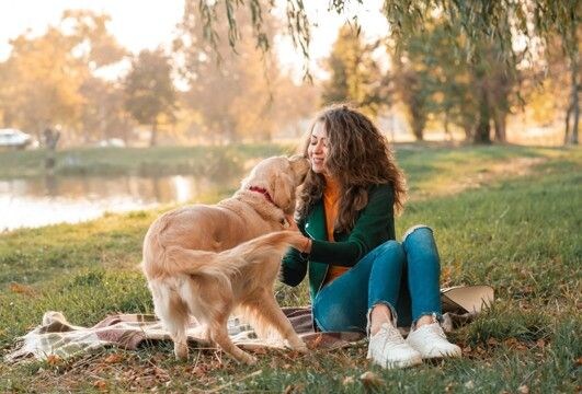 犬から『溺愛される』飼い主の特徴5選 愛犬から好かれる人の共通点や信頼関係を築くコツまで