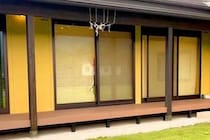 外食するため、車に乗ろうとした結果→ふと窓際をよーく見てみたら…外出をためらう『まさかの光景』が76万再生「圧ｗｗ」「一緒に行きたい感」