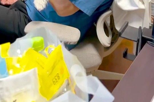 『仕事にならない!』と旦那の声がしたので、見に行った結果…思わず納得してしまう『まさかの光景』が41万再生「出る気なしw」「これは無理」