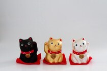 【9月29日は『招き猫の日』】招き猫にまつわる3つの豆知識　色やポーズごとに意味が違う？