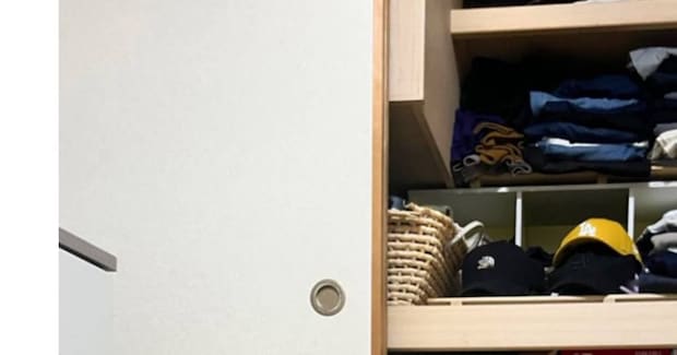 『行方不明になった猫』→家中探し回った結果…まさかの光景に笑っちゃう人が続出「見つからないはずだｗ」「ぴったり収まってるｗ」と反響