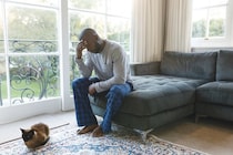 猫を『無視し続ける』ことが危険な理由4選　心身への悪影響やトラブルの可能性も