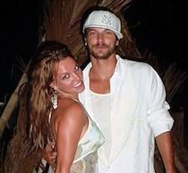 ブリトニー・スピアーズの元夫、暴露本は“金銭目当て”との非難に反論