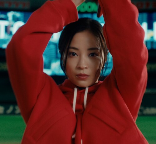 広瀬すず「三井のすずちゃん」最新作、“人生初”東京ドームのマウンドでピッチング