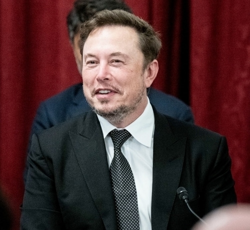 “兆万長者”イーロン・マスクにビリー・アイリッシュ「情けなくてクソ野郎な臆病者」