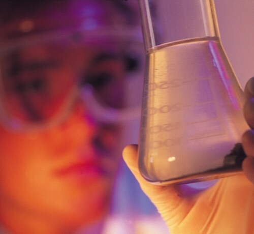 新たな“空気中から数分で飲料水作る方法”発見、従来技術の課題を超音波で解決