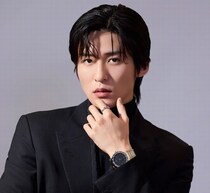 目黒蓮、ブルガリのアンバサダー就任「自分も真の輝きを放つ存在でいられるように」