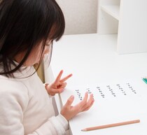 “指を折って数える”方法、実は子どもの数学能力を飛躍的に高める可能性