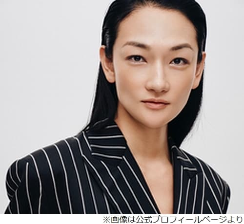 冨永愛が妊娠発表「俳優・山本一賢さんとの間に、新しい命を授かりました」