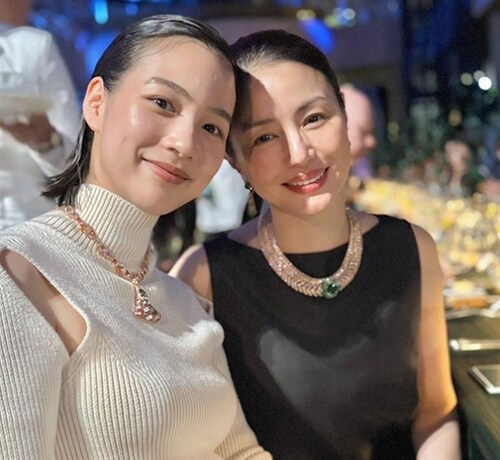 のん「大好き」井川遥と仲良し2ショットに反響、映画で親子役演じて以来交流