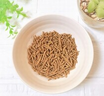 英国“Z世代の健康ブーム”で高齢者イメージの食品売上急増、甘いスナックから移行