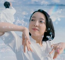 初共演から10年…上白石萌音、神木隆之介は「全然変わってない。神木くんはいつも神木くん」