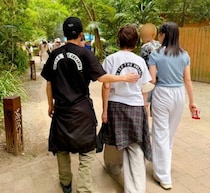 渡辺満里奈、夫・名倉潤との“ペアルック”ショット披露