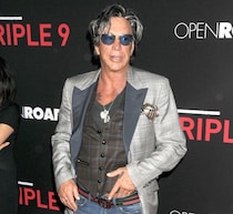 “家賃滞納”ミッキー・ローク、立ち上げられた家賃支援に激怒「屈辱的で恥ずかしい」