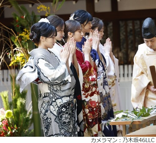 2013年から続く乃木坂46恒例の“成人式”、五百城茉央らが晴れ着姿披露