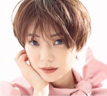 倉科カナ、朝の9時からお酒を飲んで「泣く」