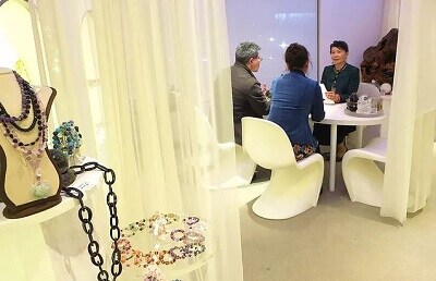 万弥（マヤ）先生