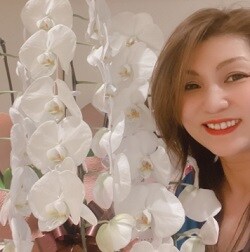 クリスタル愛さん