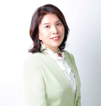 ユリーカアカデメイア村越由美