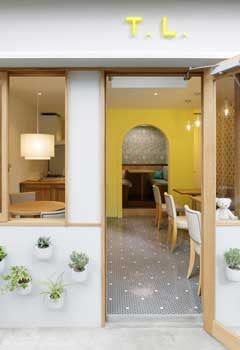 群馬前橋の占いカフェ おしゃれな店舗が特徴のタロロン