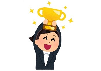 優勝カップをもった女性のイラスト
