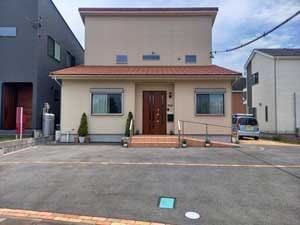 広い一軒家の鑑定場所