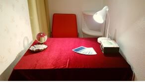 癒しの占いカフェ千代