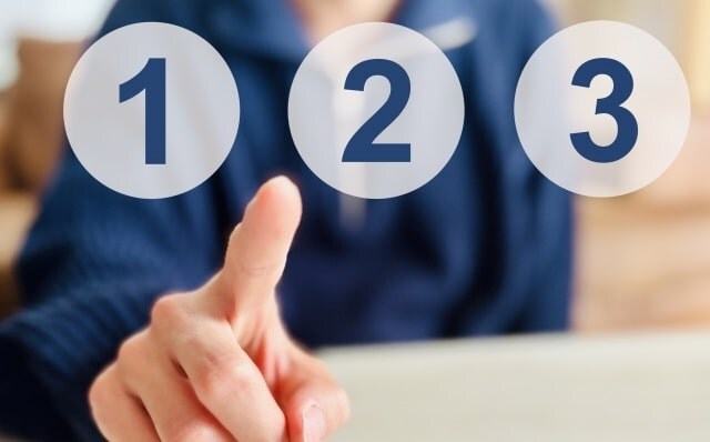1,2,3からどれかを選ぶ女性