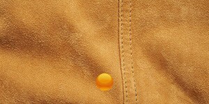 山羊革の黄色い財布