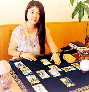 石貴ゆりえさん