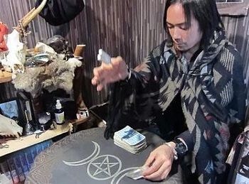 クロ戌先生