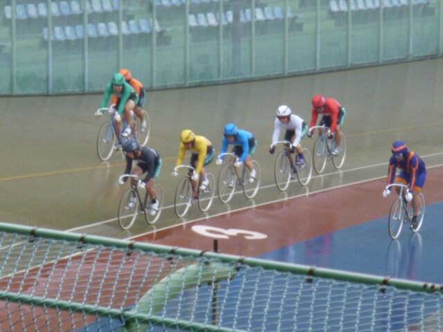 魔の500メートルバンクに全敗！ 涙の「回収率0割」を救った大宮南銀の立ち飲み名店