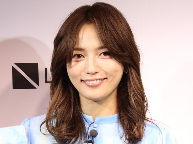 川口春奈「下着ラインなし」密着ワンピで挑発! メディアが注目する30歳の“洗礼”と謎のメッセージの真相