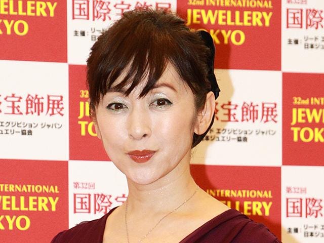 斉藤由貴『夫婦別姓刑事』の現場で放つ“芳醇フェロモン”に共演者も虜