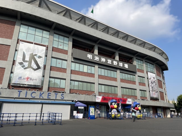 ヤクルトが止まらない！ 最下位予想から首位へ――鉄壁投手陣と勝負強さの裏側
