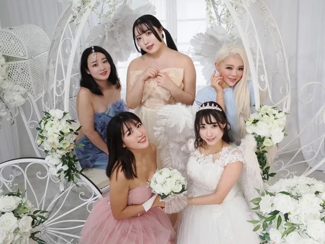 手束真知子のウエディング姿に、雪紫乃ななかの“白衣の天使”！コラボ撮影会、全枠完売で幕を閉じた最高密度の1日