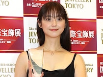 佐々木希が超ミニ×シースルードレス姿を公開！写真集への布石かと評判に