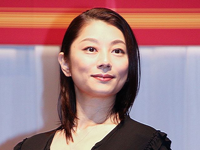 小池栄子が1話200万円の主演女優価格に、フジ火9『さよならノワール』で本領発揮