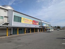 日本唯一！競馬・競輪・競艇・オートが全部買える「サテライト双葉」に突撃【漢の旅 山梨県甲斐市（1）】