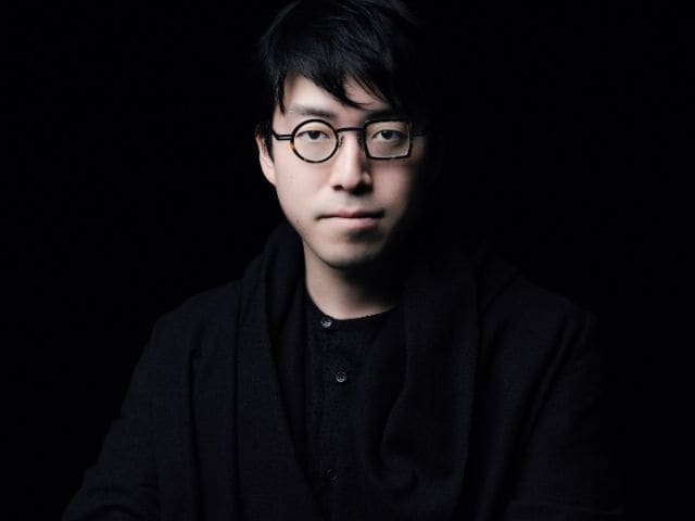 成田悠輔“知性派ブランド”崩壊危機！椎名林檎との親密報道で出演減か