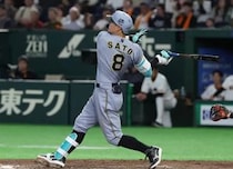 阪神・佐藤輝明に「4年100億円」浮上　ドジャース参戦で加速するメジャー流出危機