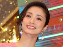 上戸彩、発端は大歓声の始球式！ 「電車移動が多い」告白に痴漢ネットワークが動き出した