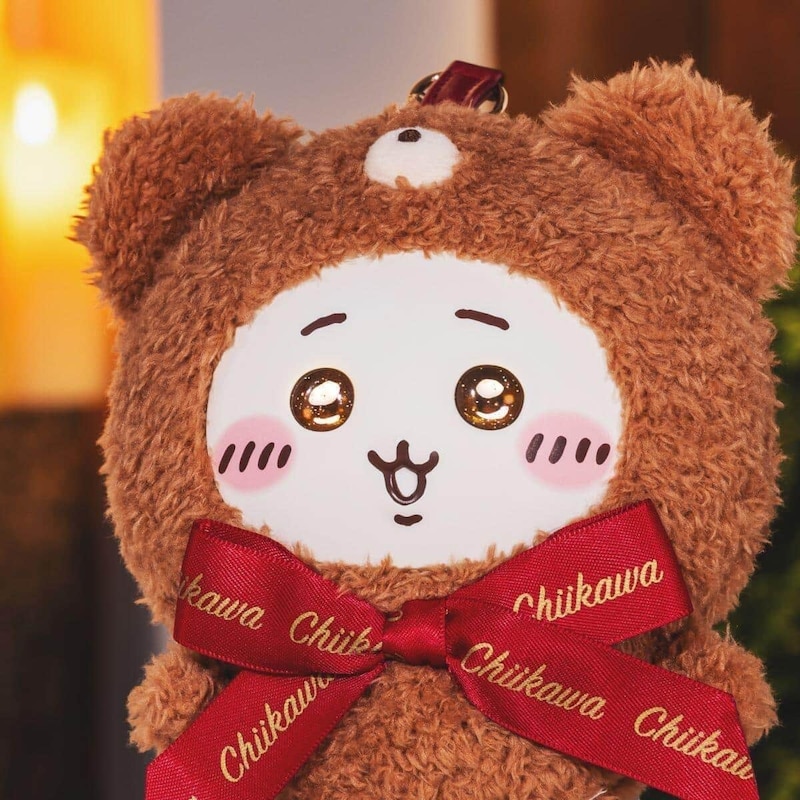 新商品「ちいかわ Kiramekko Teddy Bear」。写真はリリースより（c）nagano